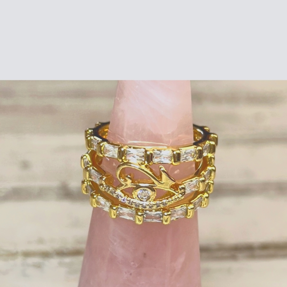 Ring Bomb Party Cleo Collection Eye of Horus Ring Set